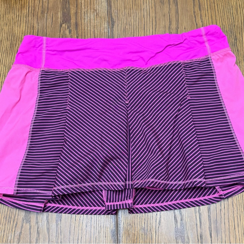 HTF LULULEMON Fast Cat‎ Skirt Hyper Stripe Raspberry Glo Light Size 10